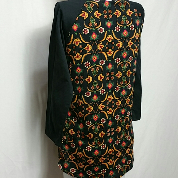 LuLaRoe SMALL 3/4 Sleeve T-shirt - Picture 4 of 4